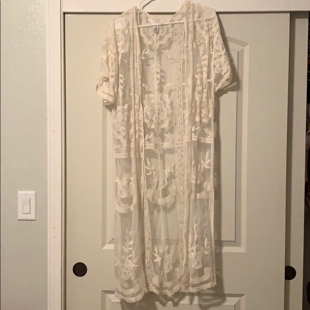 Lauren conrad kimono
